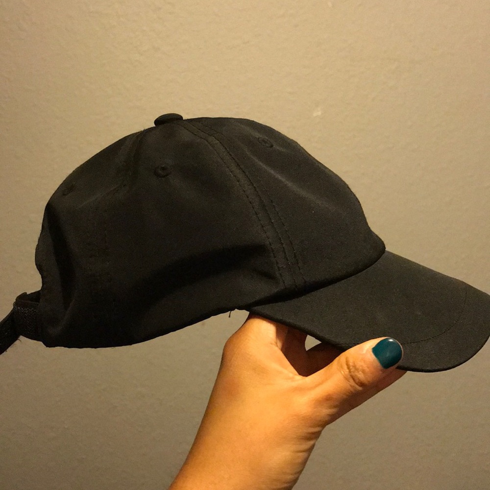 Puma hat - Picture 3 of 6